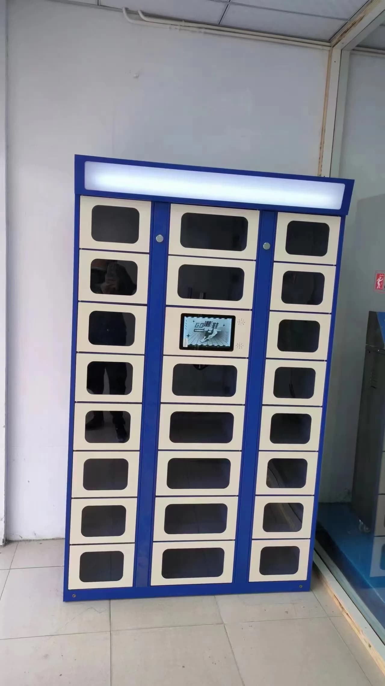 Laundry Locker for Dry Cleaners: How to Handle Uncollected Clothes, Damage Claims and Door Faults